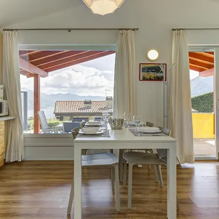 In Solto Collina Bg With Kitchen Holiday home Riva di Solto